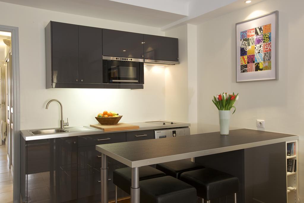 Le California Apartment Жуан-Ле-Пин Екстериор снимка