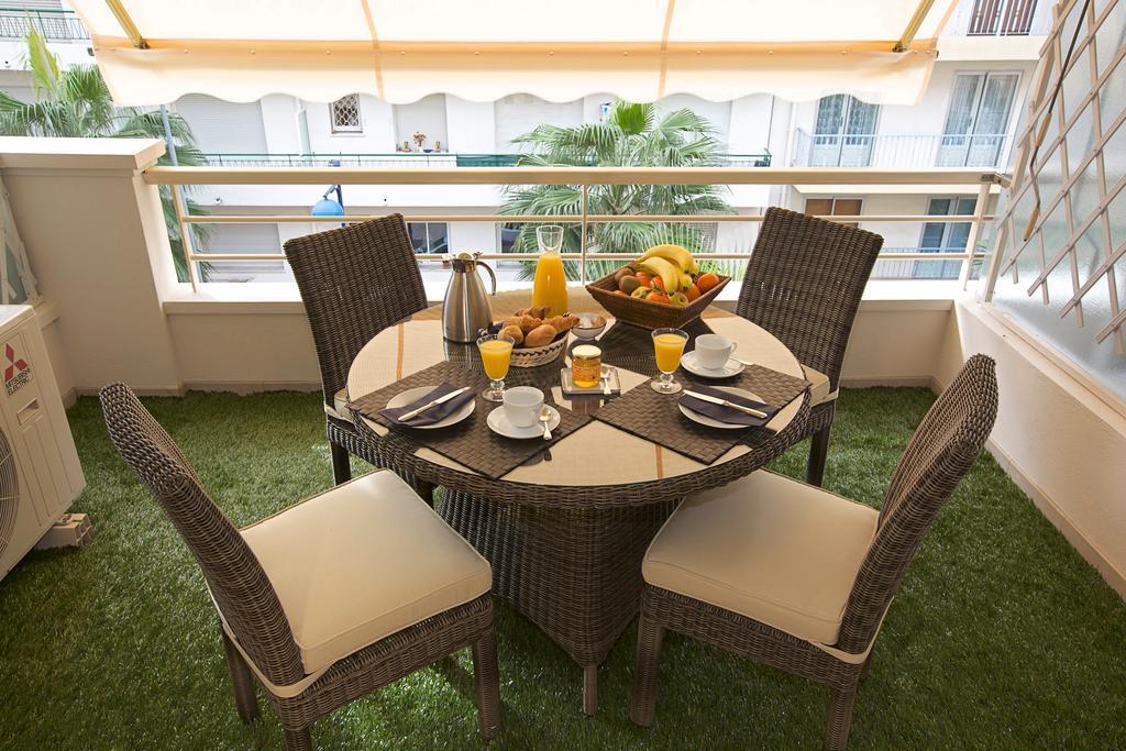 Le California Apartment Жуан-Ле-Пин Екстериор снимка